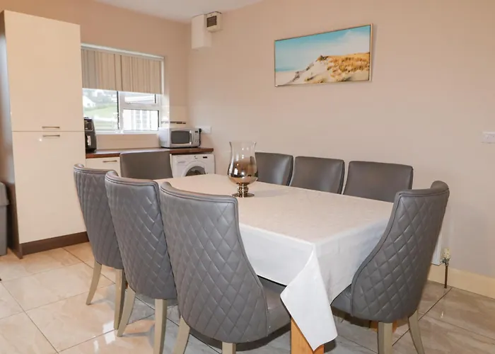 Holiday home Loughanure View *