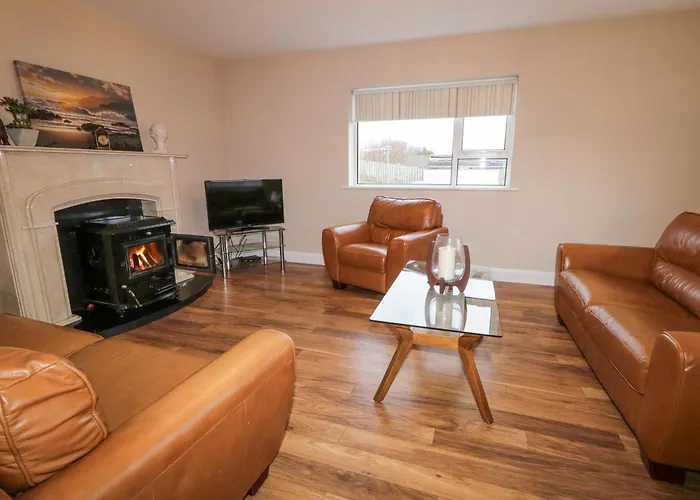 Holiday home Loughanure View *